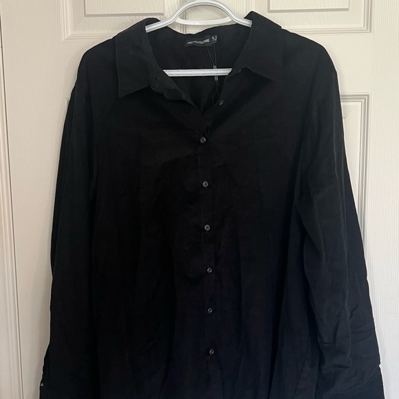 Pretty Little Things Shirt, Oversized Fit, Black, Size 4 - Picture 2 of 3